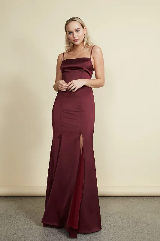 Naomie Burgundy | Silky Mermaid Gown