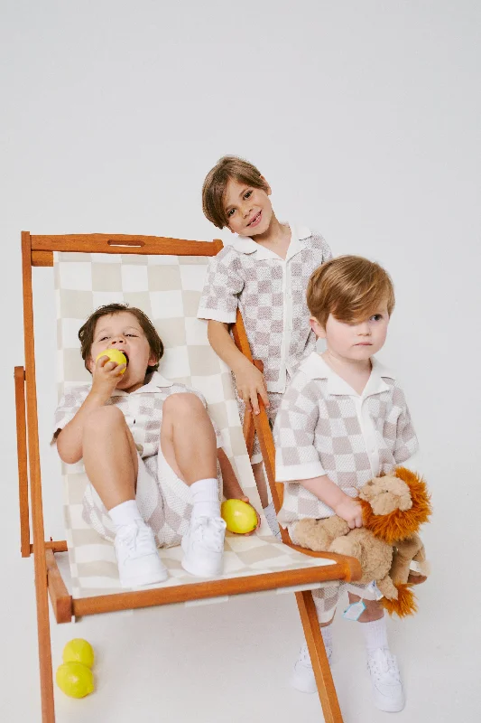 KIDS KNITTED CHECKERBOARD SHORTS - OFF WHITE